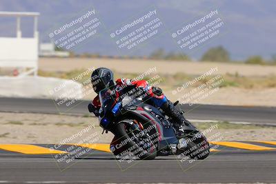 media/Oct-08-2022-SoCal Trackdays (Sat) [[1fc3beec89]]/Turn 16 (125pm)/